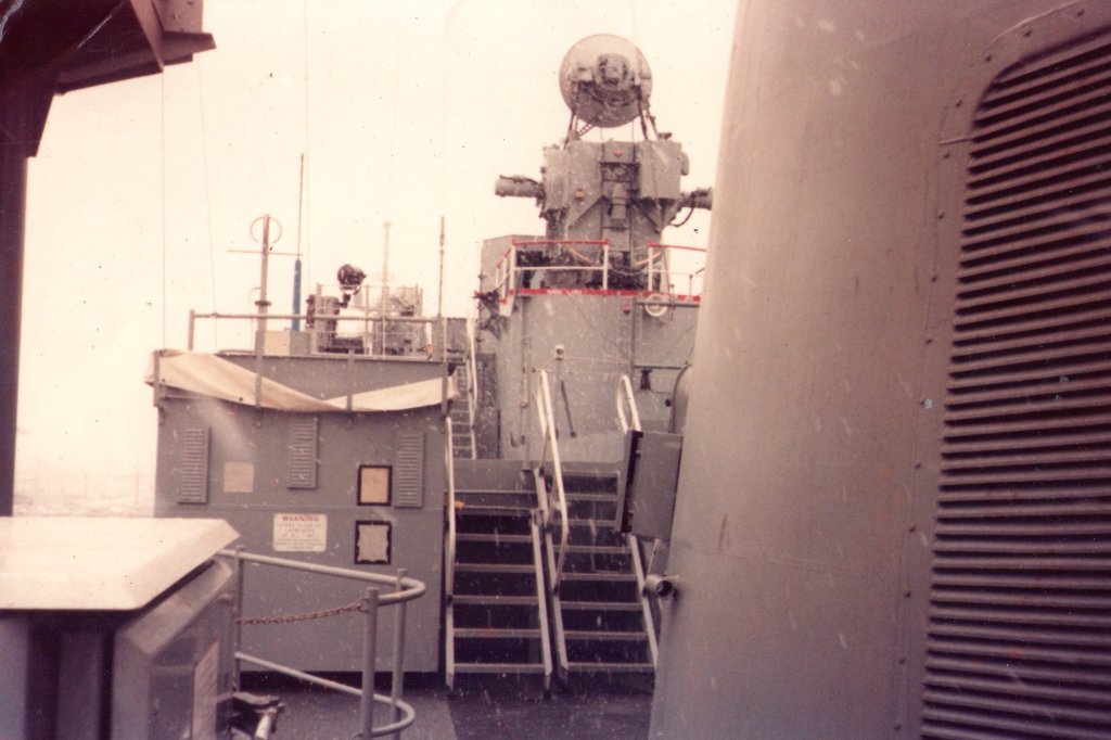 ussmoinesterfcantenna_023.jpg